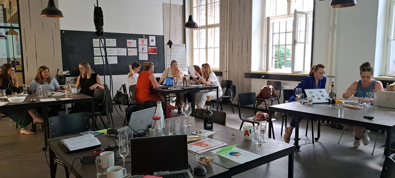 Medium ddcd0504 600e 4123 a170 b2132699271c